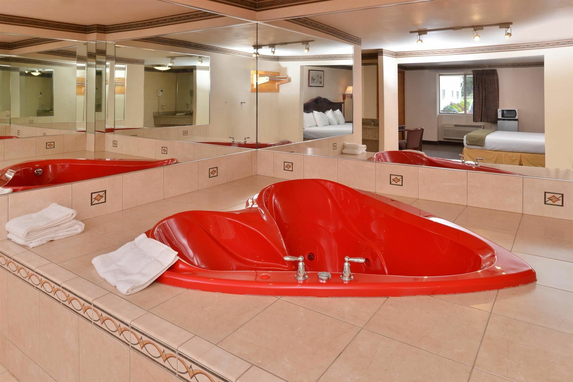 Americas Best Value Inn & Suites Wolcott Εξωτερικό φωτογραφία