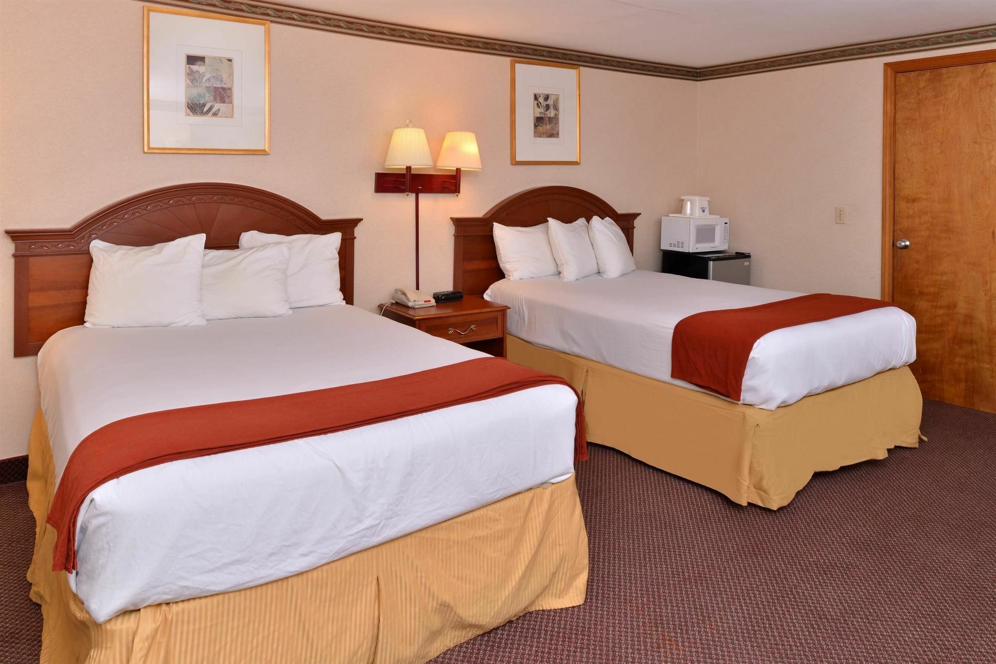 Americas Best Value Inn & Suites Wolcott Εξωτερικό φωτογραφία