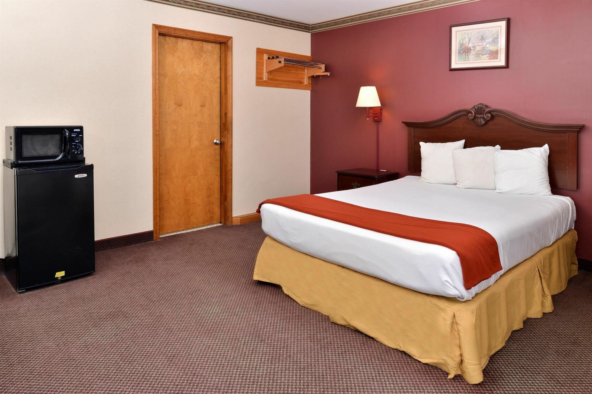 Americas Best Value Inn & Suites Wolcott Εξωτερικό φωτογραφία